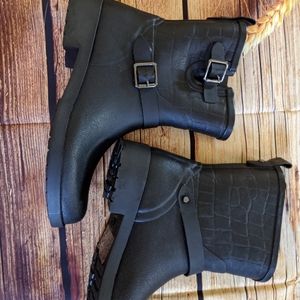 NEW Rain boots from Shoedazzle